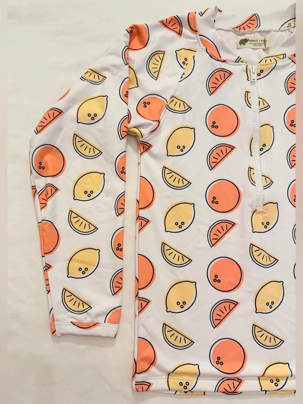 Monica + Andy Rash Guard Top in Citrus with Orange & Yellow Size 6/7